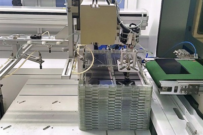 Produktionslinie 13 Vollautomatisches Zuführen